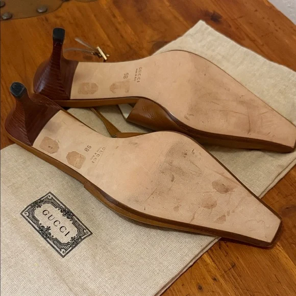 Gucci Two-Tone Brown and White Leather Slingback Heels - Picture 6 of 7